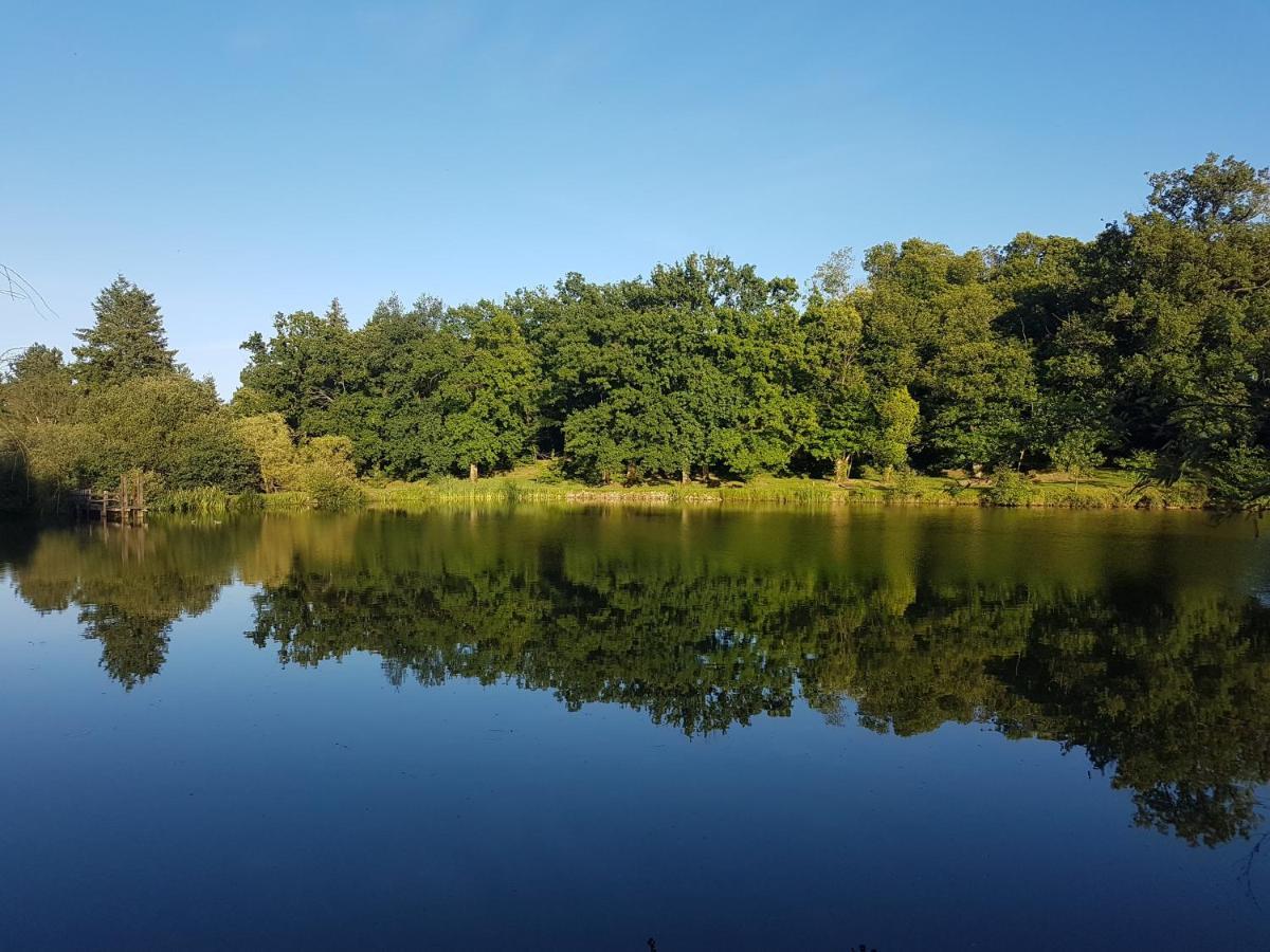 Camping De La Chagnee Saint-Aubin-le-Cloud Dış mekan fotoğraf