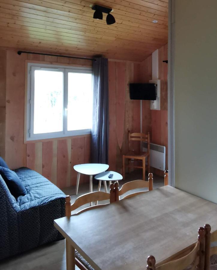 Camping De La Chagnee Saint-Aubin-le-Cloud Dış mekan fotoğraf